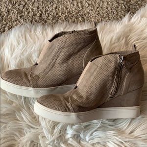 mia criste wedge sneaker
